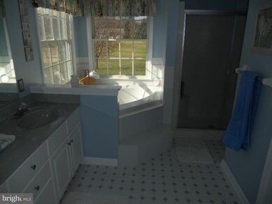 322 Wellham Ave, Glen Burnie, MD 21061 - photo 2