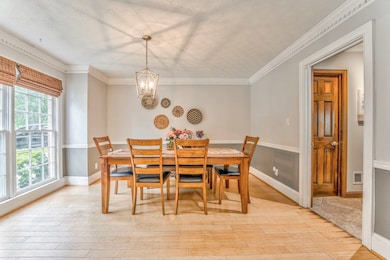 4327 Saint Michaels Dr SW, Lilburn, GA 30047 - photo 6