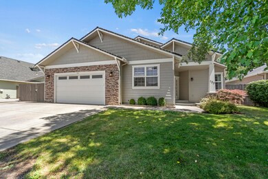 780 Ridgeway Ave, Central Point, OR 97502 - photo 6