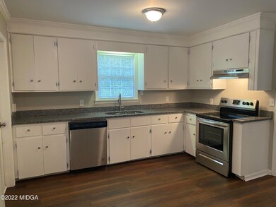 924 Curry Dr, Macon, GA 31211 - photo 4