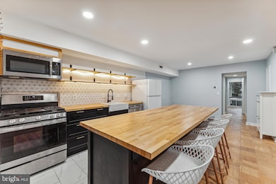 7513 Spring Lake Dr unit D-2, Bethesda, MD 20817 - photo 5