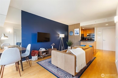 Newmark Tower unit 1103, Seattle, WA 98101 - photo 6