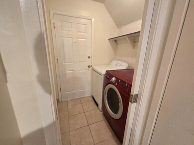 Laundry room with independent washer and dryer an