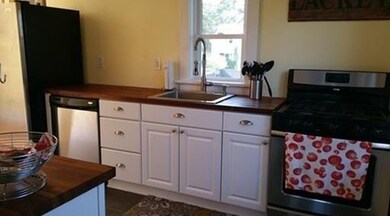 22 Albany St, Somerset, MA 02725 - photo 4