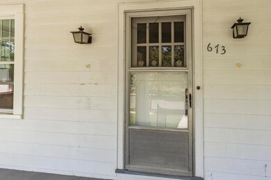 673 Euclaire Ave05