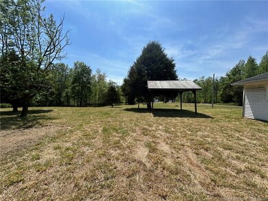 4104 N Blanton Rd, Scottsburg, IN 47170 - photo 5