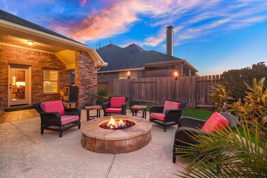 Another view of the fire pit.