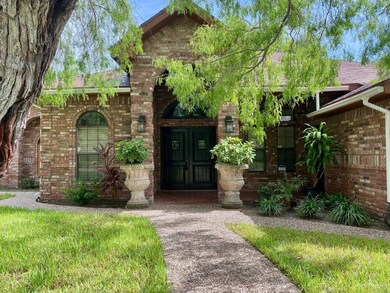 513 W 11th St, Weslaco, TX 78596 - photo 3