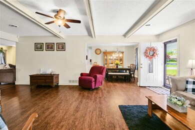 610 Ingle Dr, Ossian, IN 46777 - photo 5