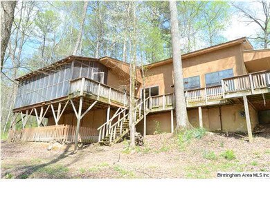Great 3BR/2BA Cabin Getaway on Smith Lake.