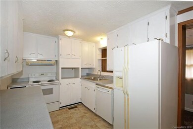 122 Country View Rd, Statesville, NC 28625 - photo 6