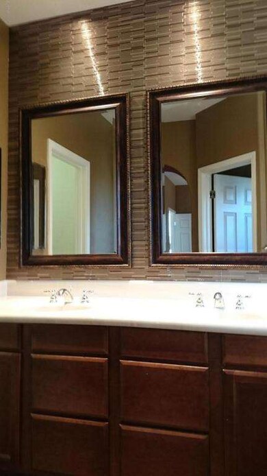3935 E Rough Rider Rd, Master Vanity