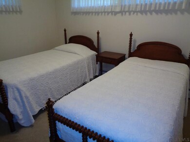 450 Clarence St, Johnstown, PA 15905 - photo 5