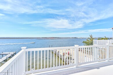 1605 Bay Terrace Ship Bottom-large-059-M