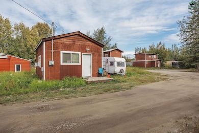 2426 Burtis Ave unit 2282 Evans, North Pole, AK 99705 - photo 3