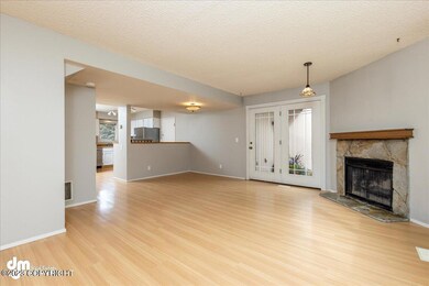 07-Living Room-DW-4191-Edit