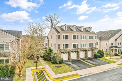 11241 Wortham Crest Cir, Manassas, VA 20109 - photo 2