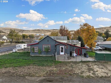 302 Main St, Rufus, OR 97050 - photo 3