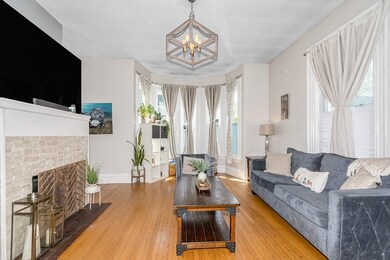 135 Beacon St, Lowell, MA 01850 - photo 3