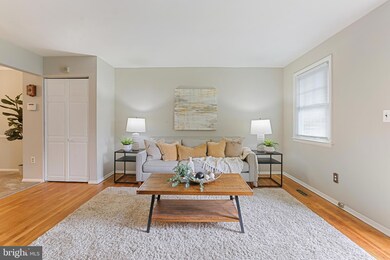 1102 Linkside Dr, Parkville, MD 21234 - photo 5