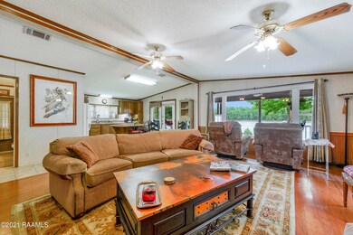 2205AAtchafalayaRiverHwy-3-22