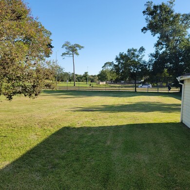 1810 Tidwell Ln, Houston, TX 77093 - photo 2