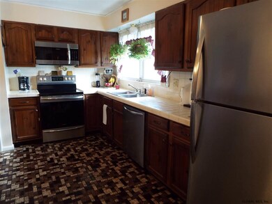 19 California Ave, Rensselaer, NY 12144 - photo 4