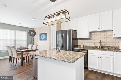 1002 Buckingham Dr, West Deptford, NJ 08086 - photo 4