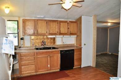 15 Rockledge Pvt Dr, Somerville, AL 35670 - photo 6