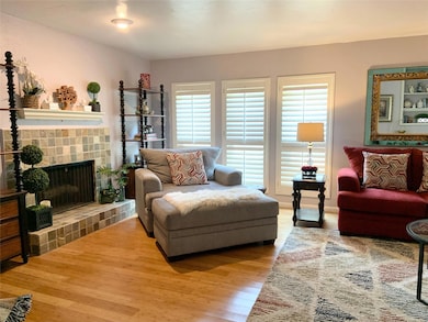 2905 Oak Shadow Cir, Bedford, TX 76021 - photo 6