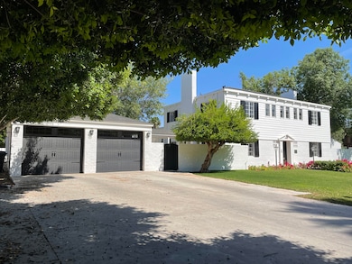 2243 N Alvarado Rd, Phoenix, AZ 85004 - photo 5