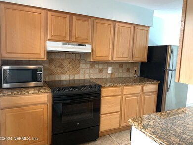 121 13th Ave S unit C, Jacksonville Beach, FL 32250 - photo 5