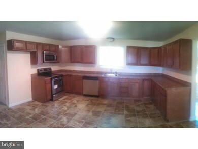 502 Heritage Rd, Sewell, NJ 08080 - photo 3