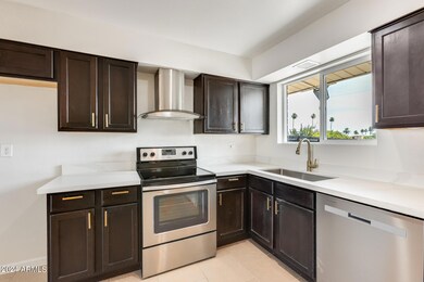 10037 N Balboa Dr, Sun City, AZ 85351 - photo 2