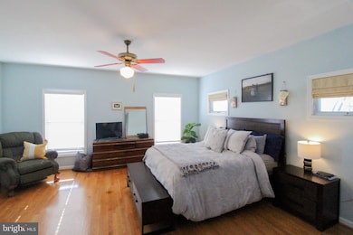 9219 Brian Dr, Vienna, VA 22180 - photo 7