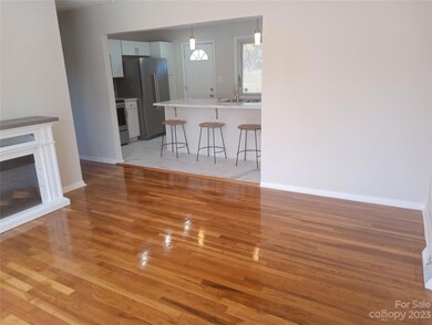 2500 Kendall Dr, Charlotte, NC 28216 - photo 6