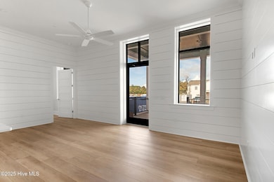 805 Mulberry St unit 103, Beaufort, NC 28516 - photo 5