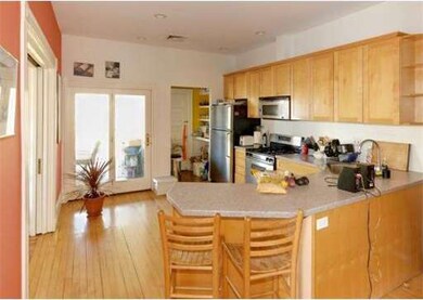 131 Magazine St unit 6, Cambridge, MA 02139 - photo 5