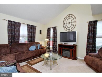 135 Laurel Trail, Swedesboro, NJ 08085 - photo 4