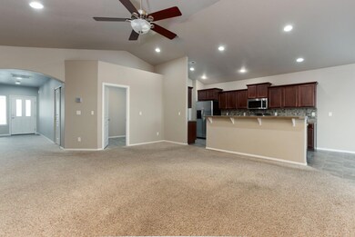 766 NW Green Forest Cir, Redmond, OR 97756 - photo 7