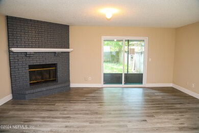 5638 Bennington Dr, Jacksonville, FL 32244 - photo 4