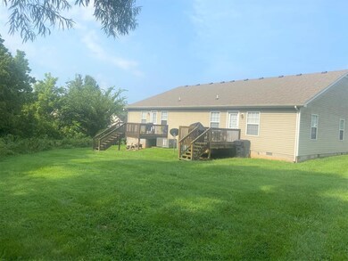 204 Honeysuckle Ln, Shelbyville, TN 37160 - photo 3