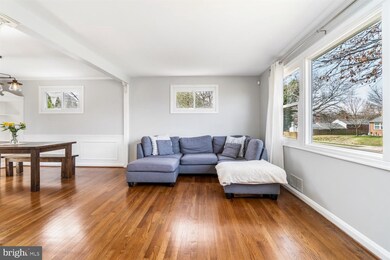 607 Olesmont Rd, Catonsville, MD 21228 - photo 3