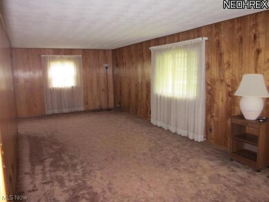 2494 E 39th St, Lorain, OH 44055 - photo 6