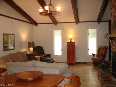 554 Kennedy Country Dr, Asheboro, NC 27205 - photo 3