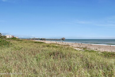 Walk to Cocoa Beach Pier
