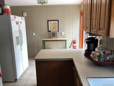 892 Eggert Dr, North Tonawanda, NY 14120 - photo 2