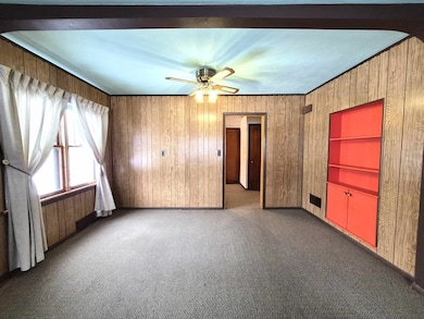 1604 S Cedar Ave, Marshfield, WI 54449 - photo 7