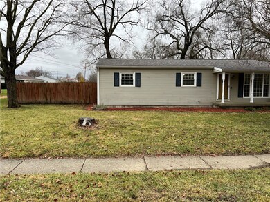 917 S 6th St, Mattoon, IL 61938 - photo 3