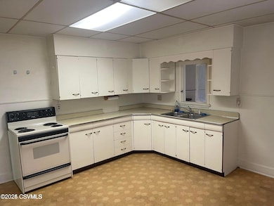 529 E 4th St, Berwick, PA 18603 - photo 4